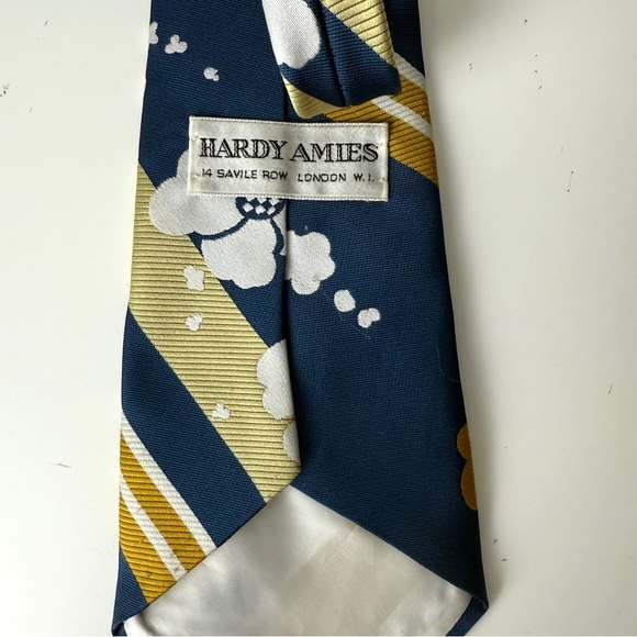 Hardy Amies Seville Row London Geometric Graphic Tie - Picture 4 of 4